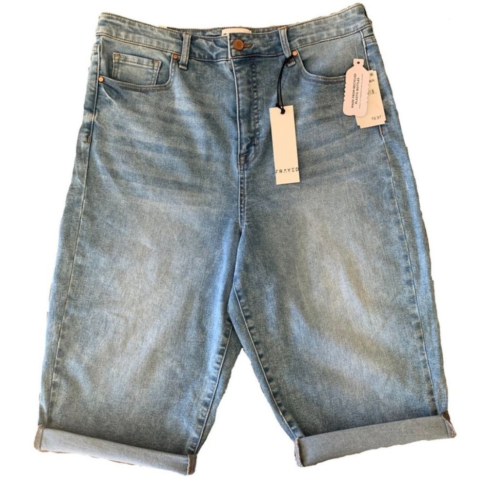 Frayed Nordstrom Women's High Rise Baggy Short Eco-Friendly Light Wash S…